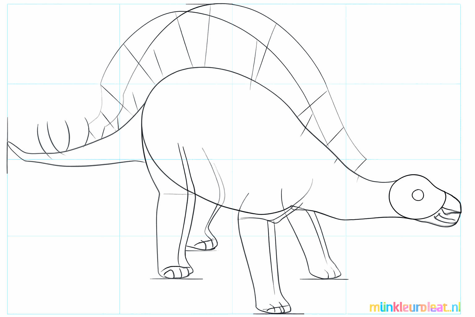 Les pattes et la queue épaisse du stégosaure sont maintenant bien visibles.