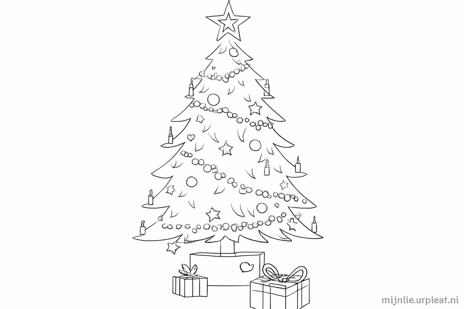 Drawing candles on the branches and bows on the presents.